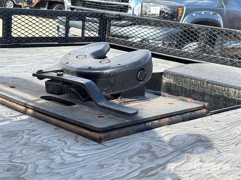 Chevrolet Silverado 3500 LT 4x4 Crew Cab Flatbed Truck Planbiler
