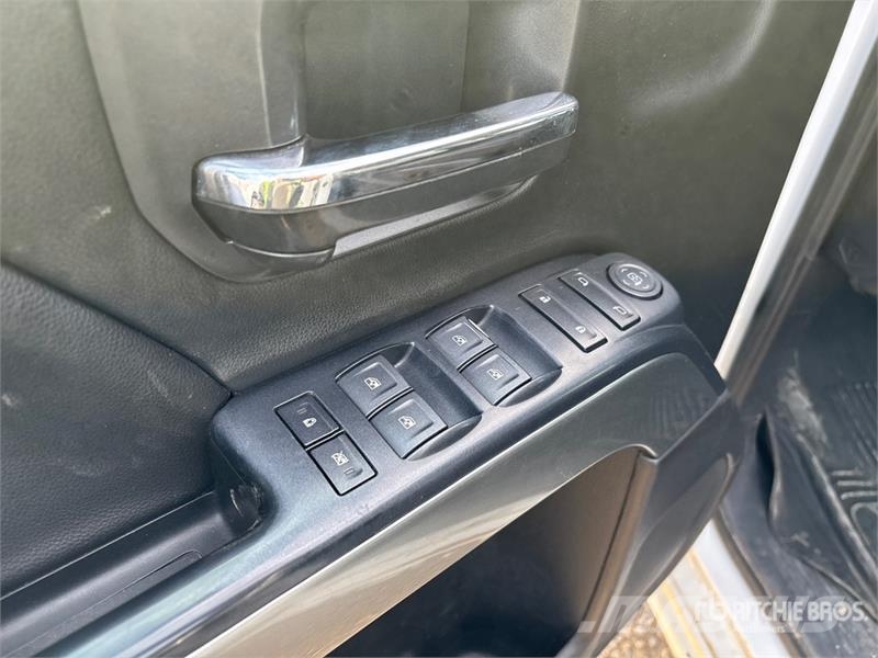 Chevrolet Silverado 3500HD 4x4 Crew Cab Pickup Citi