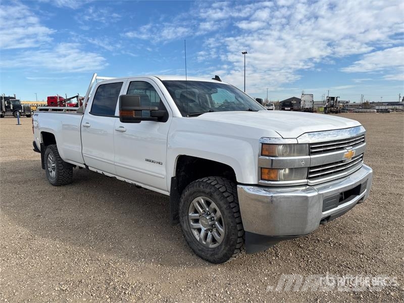 Chevrolet Silverado 3500HD 4x4 Crew Cab Pickup Citi