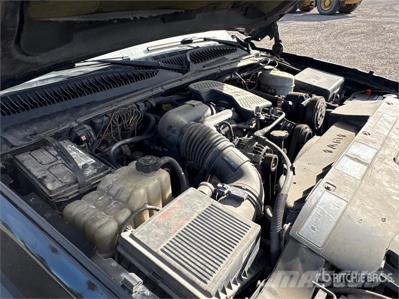 Chevrolet SILVERADO 3500 4x4 Crew Cab Pickup Citi