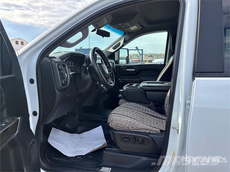 Chevrolet Silverado 3500HD 4x4 Crew Cab Pickup Citi