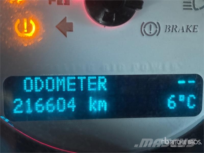 Chevrolet Silverado 3500HD 4x4 Crew Cab Pickup Andre varebiler