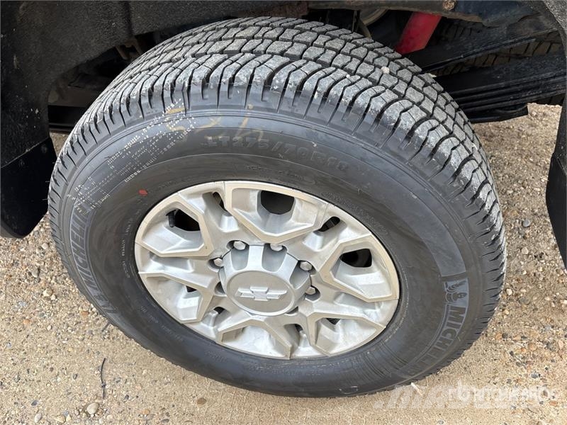 Chevrolet Silverado 3500HD LT 4x4 Crew Cab Pickup Övriga bilar
