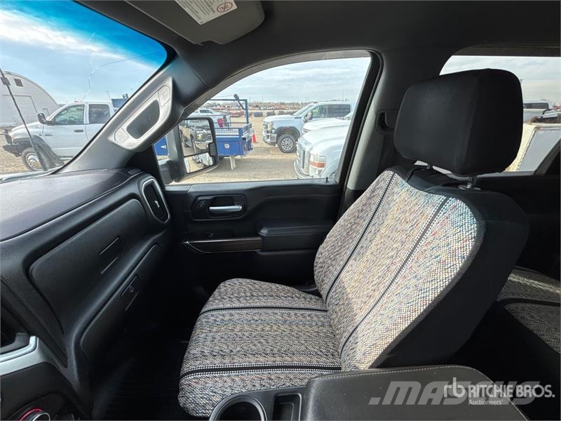 Chevrolet Silverado 3500HD 4x4 Crew Cab Pickup Citi