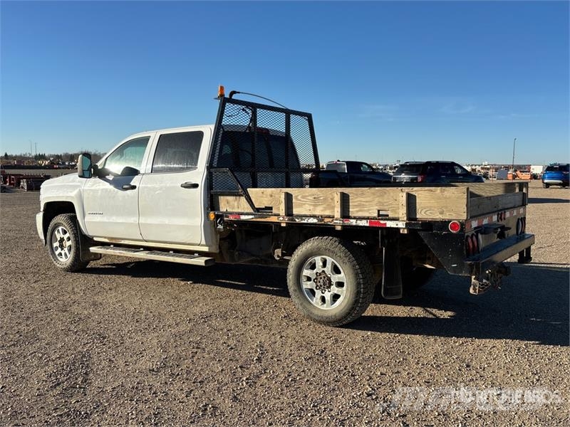 Chevrolet Silverado 3500HD Вантажівки-платформи/бокове розвантаження