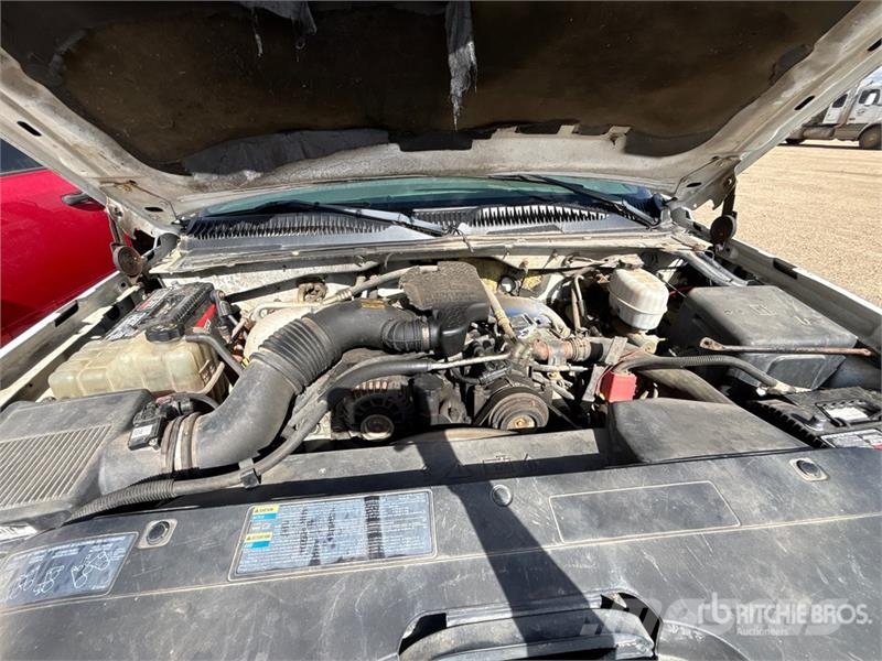 Chevrolet Silverado 3500 LT 4x4 Crew Cab Flatbed Truck Planbiler
