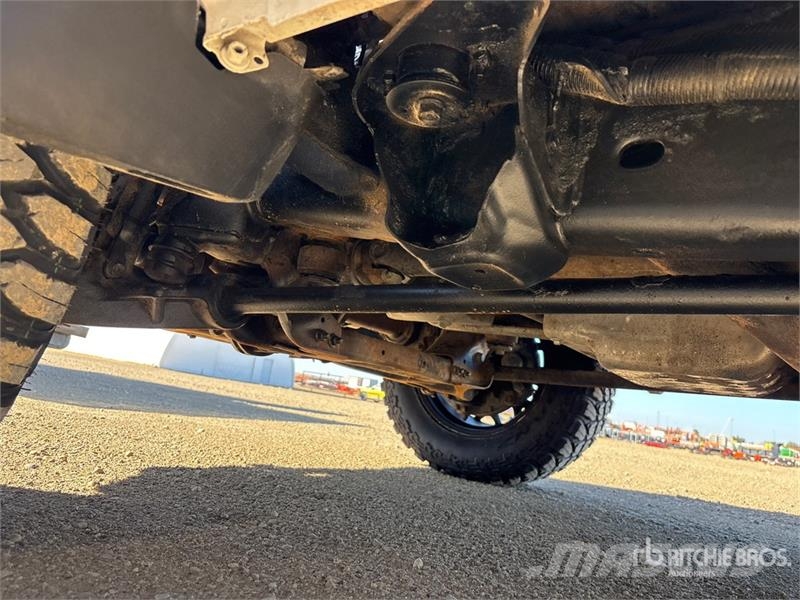 Chevrolet Silverado 3500HD 4x4 Crew Cab Pickup Övriga bilar