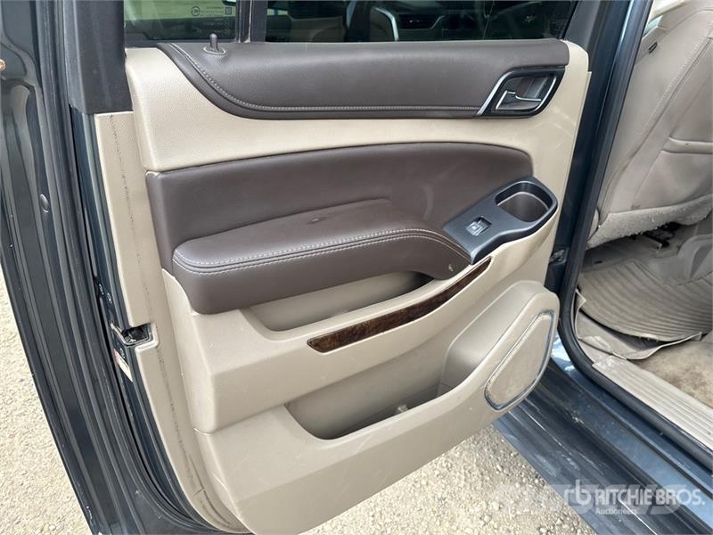 Chevrolet Suburban Biler