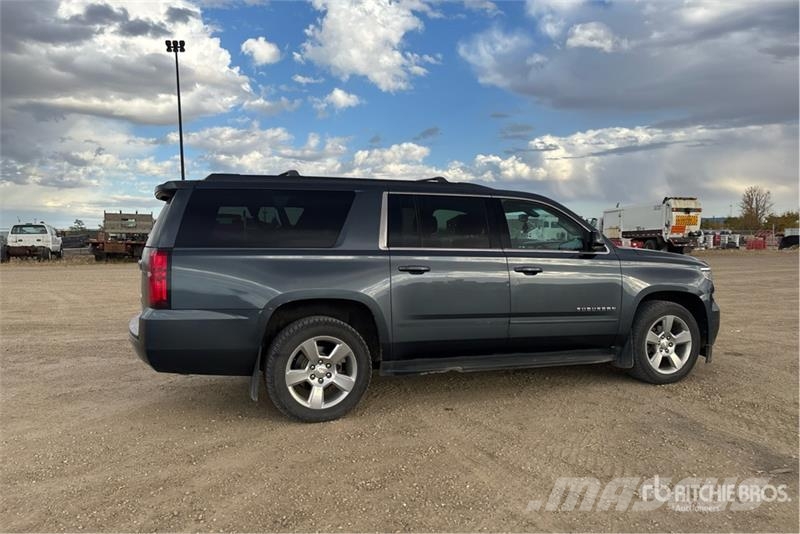 Chevrolet Suburban Biler