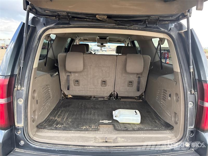 Chevrolet Suburban Biler