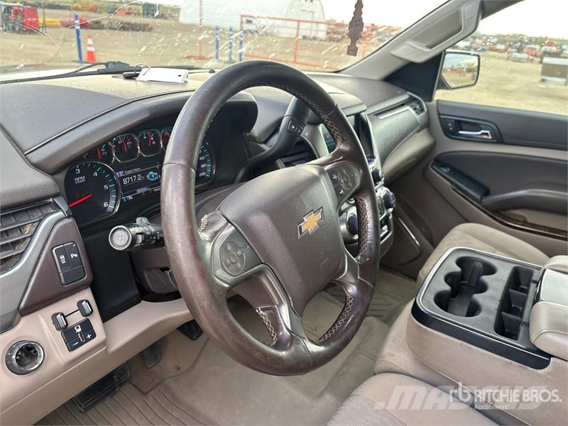 Chevrolet Suburban Biler