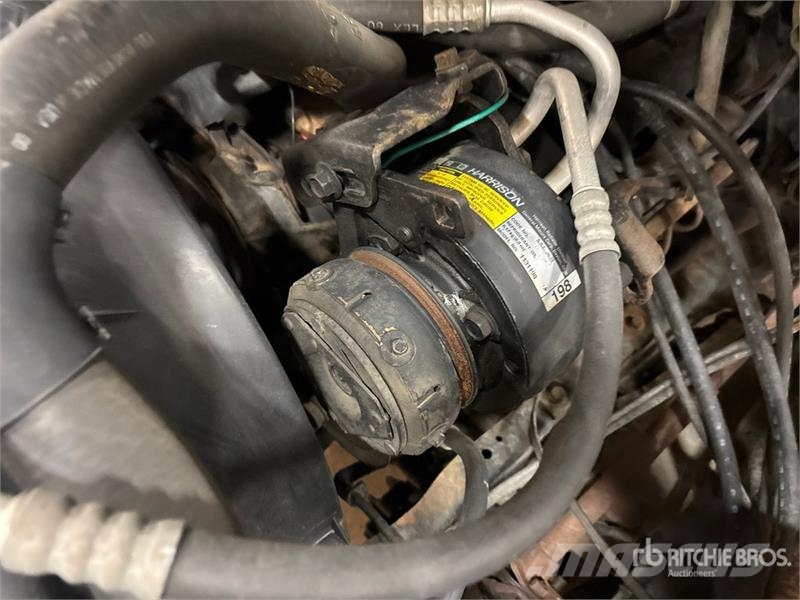 Chevrolet Suburban C10 2WD SUV Auto