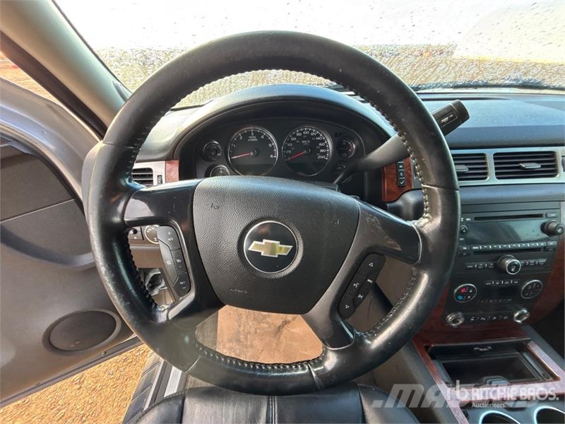 Chevrolet Tahoe 4WD SUV Avtomobili