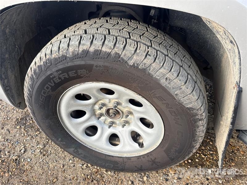 Chevrolet Tahoe 4WD SUV Avtomobili