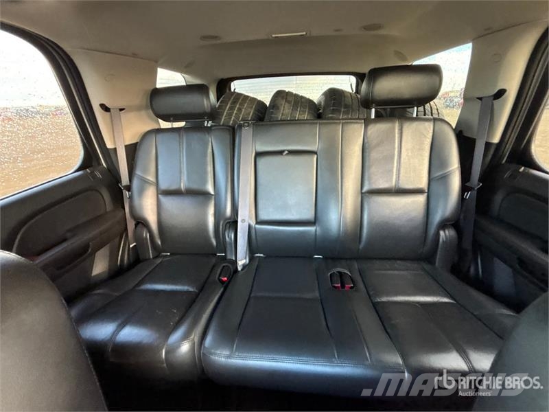 Chevrolet Tahoe 4WD SUV Avtomobili