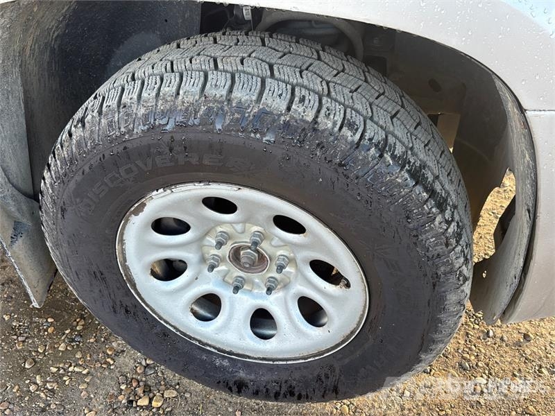 Chevrolet Tahoe 4WD SUV Avtomobili