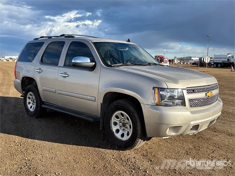 Chevrolet Tahoe 4WD SUV Avtomobili