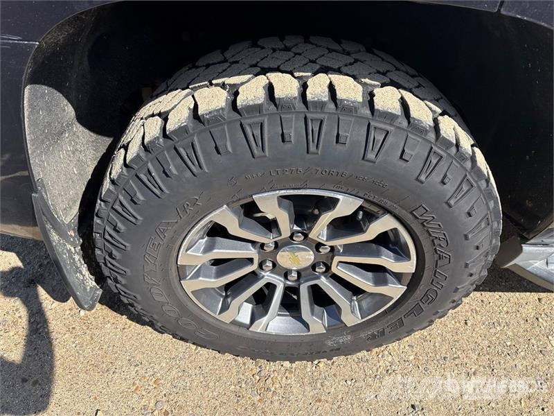 Chevrolet Tahoe 4x4 SUV Cars