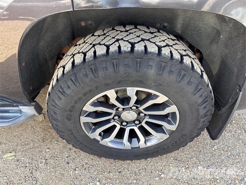 Chevrolet Tahoe 4x4 SUV Cars