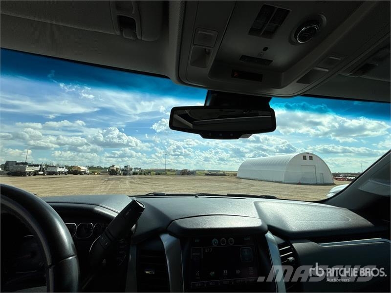 Chevrolet Tahoe 4x4 SUV Cars