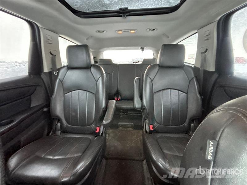 Chevrolet Traverse AWD SUV Auto's
