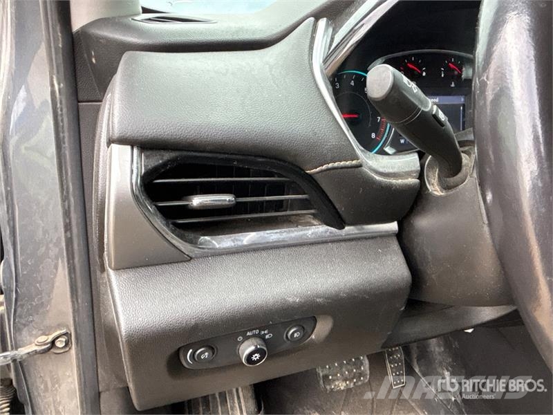 Chevrolet Traverse AWD Automobile Легковые автомобили