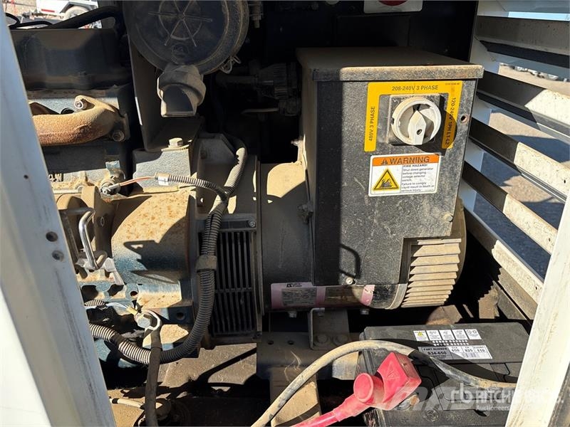 Chicago Pneumatic CPG25 20 kW Generator Set Дизельные генераторы