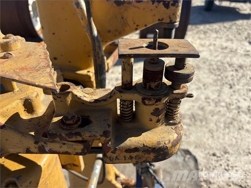 Chicago Rivet & Machine CO. Brake Lining Rivet Installer Andre komponenter