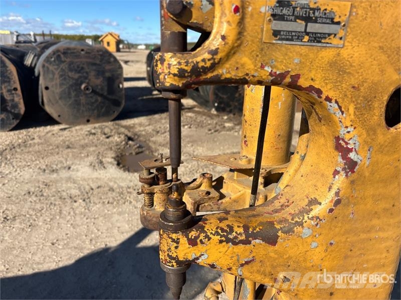 Chicago Rivet & Machine CO. Brake Lining Rivet Installer Andre komponenter