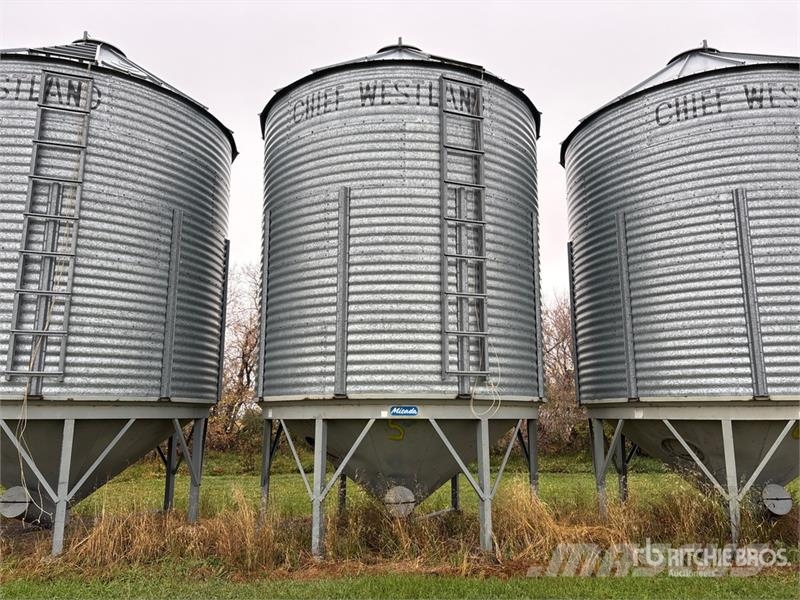  Chief-Westland +/- 2200 bu 5 Ring Hopper Grain Bin Saagi töötlemise ja ladustamise seadmed - Muud