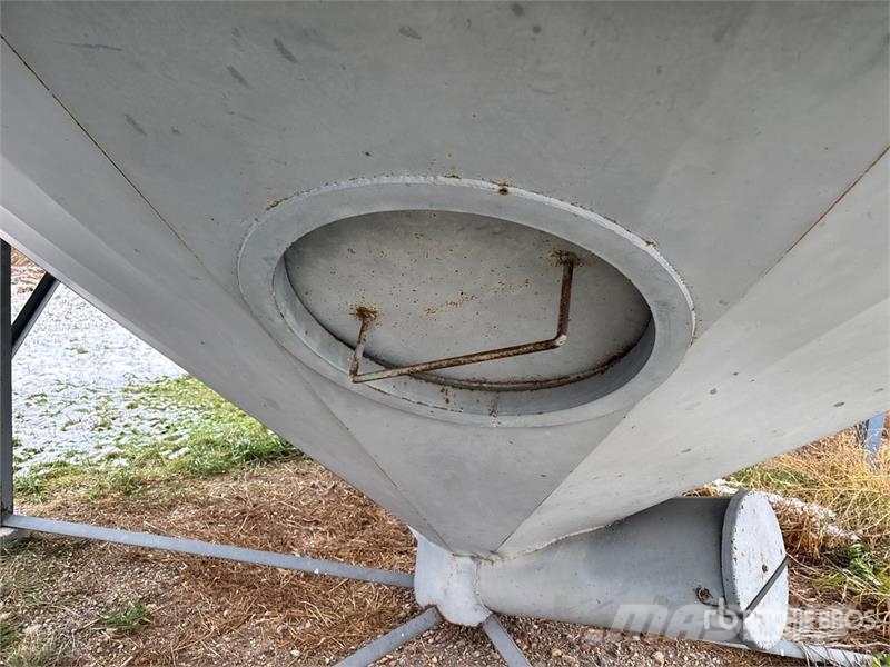 Chief-Westland +/- 2200 bu 5 Ring Hopper Grain Bin Stockage, conditionnement - Autres