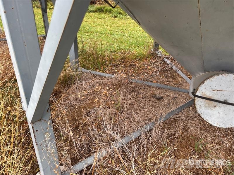 Chief-Westland +/- 2200 bu 5 Ring Hopper Grain Bin Stockage, conditionnement - Autres