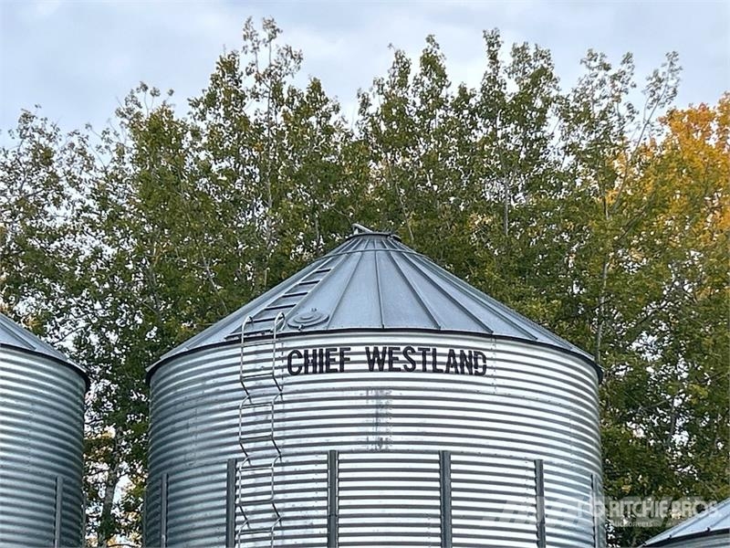 Chief Westland +/- 9200 bu 8 Ring Grain Bin Stockage, conditionnement - Autres