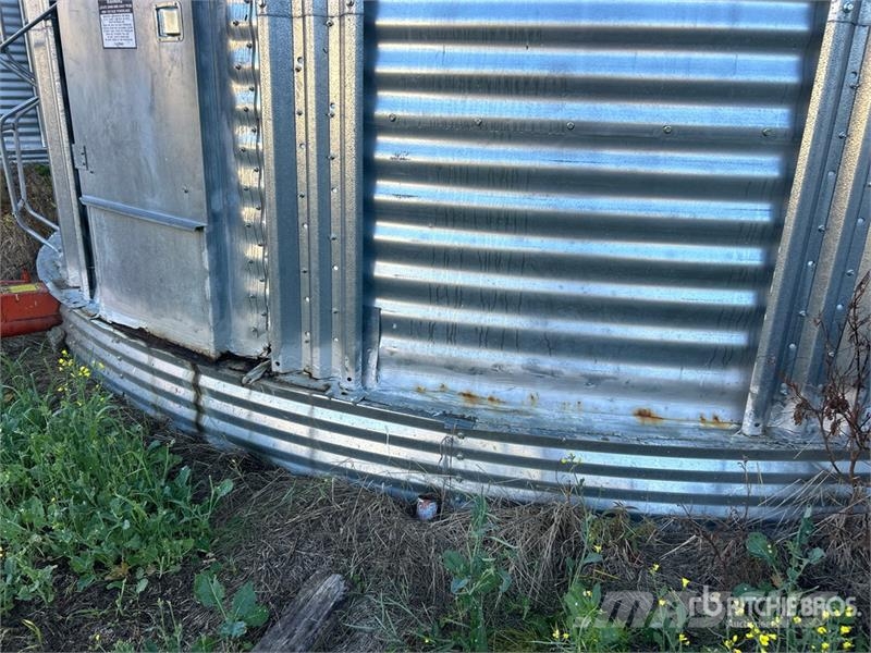 Chief Westland +/- 9200 bu 8 Ring Grain Bin وحدات / آلات معالجة المحاصيل وتخزينها - أخرى
