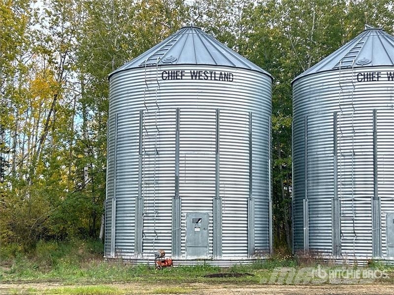 Chief Westland +/- 9200 bu 8 Ring Grain Bin Stockage, conditionnement - Autres
