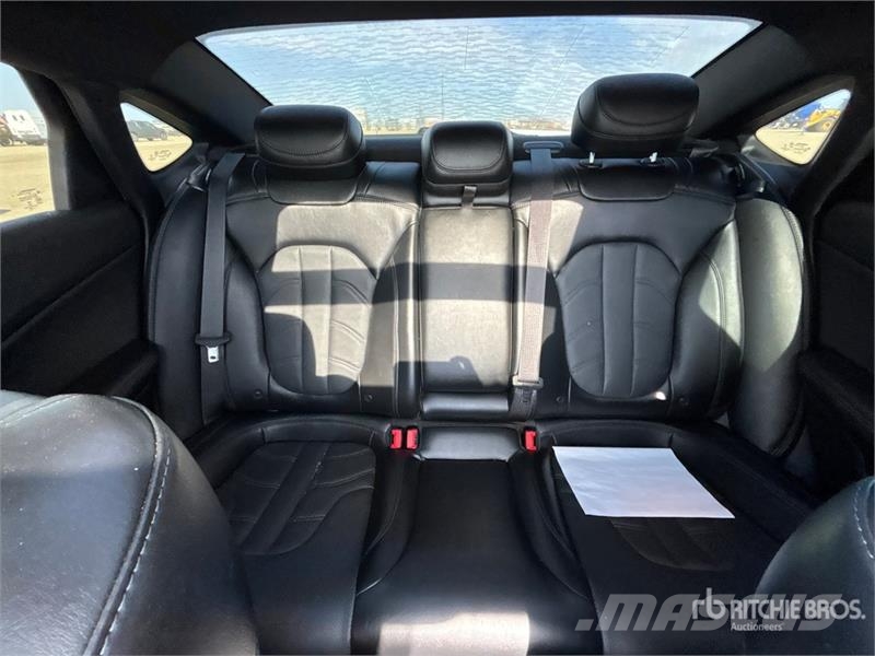 Chrysler 200 Kistehergépjárművek