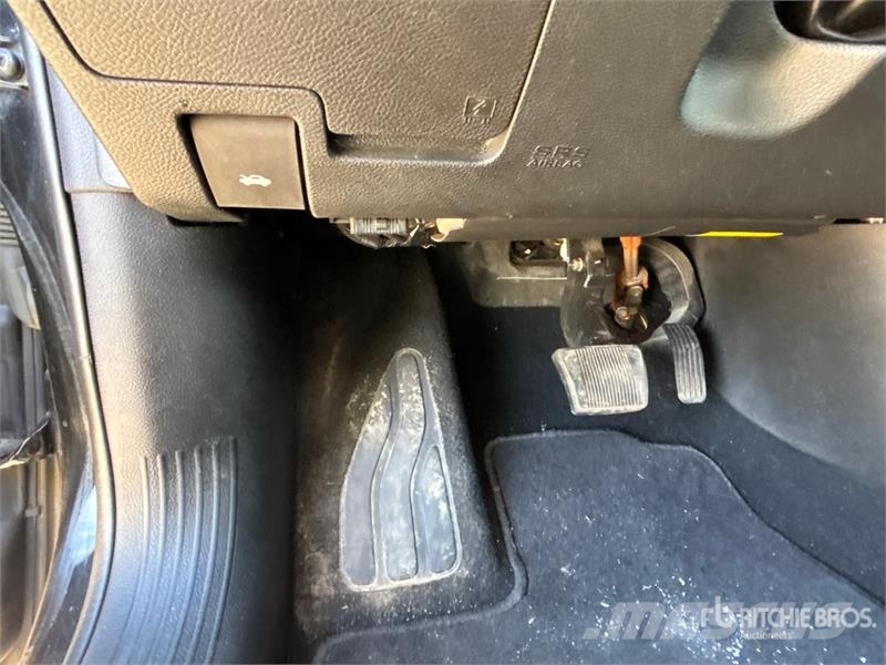 Chrysler 200 Kistehergépjárművek