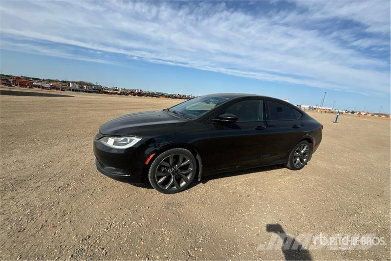 Chrysler 200 Kistehergépjárművek