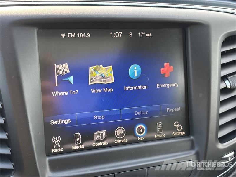 Chrysler 200 Kistehergépjárművek