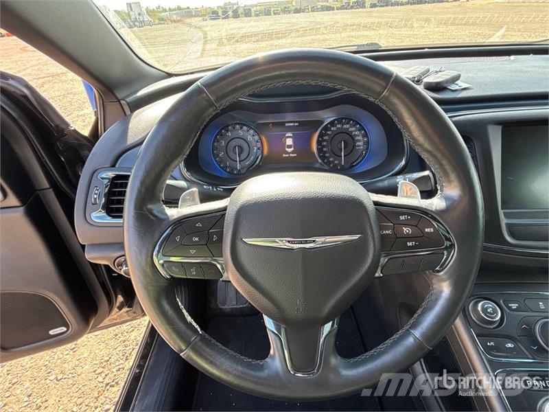 Chrysler 200 Kistehergépjárművek