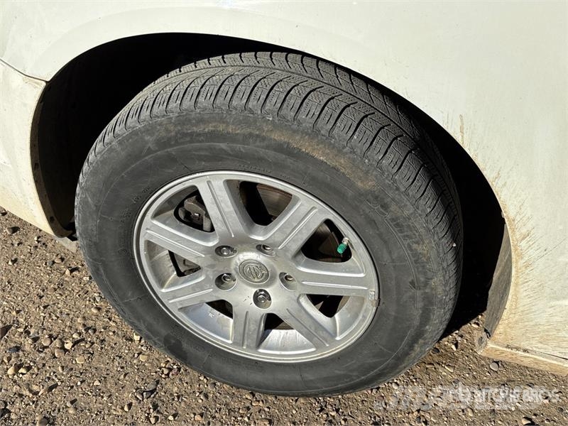 Chrysler Town & Country Touring Minivan Otomobiller