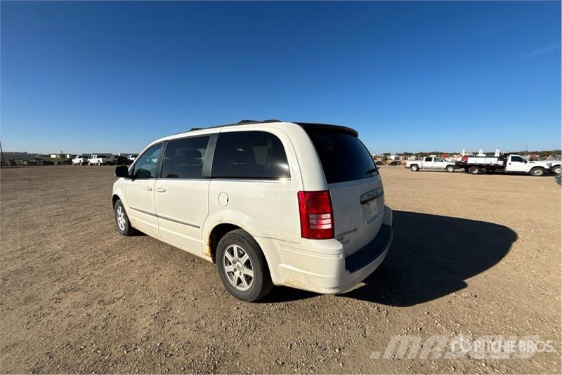 Chrysler Town & Country Touring Minivan Otomobiller