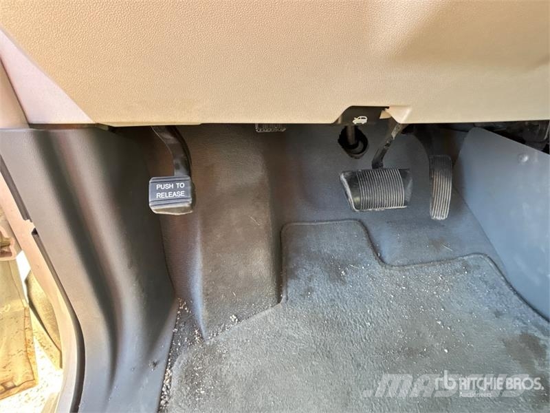 Chrysler Town & Country Touring Minivan Otomobiller