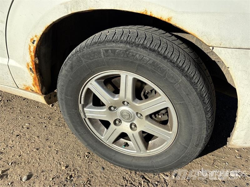 Chrysler Town & Country Touring Minivan Otomobiller
