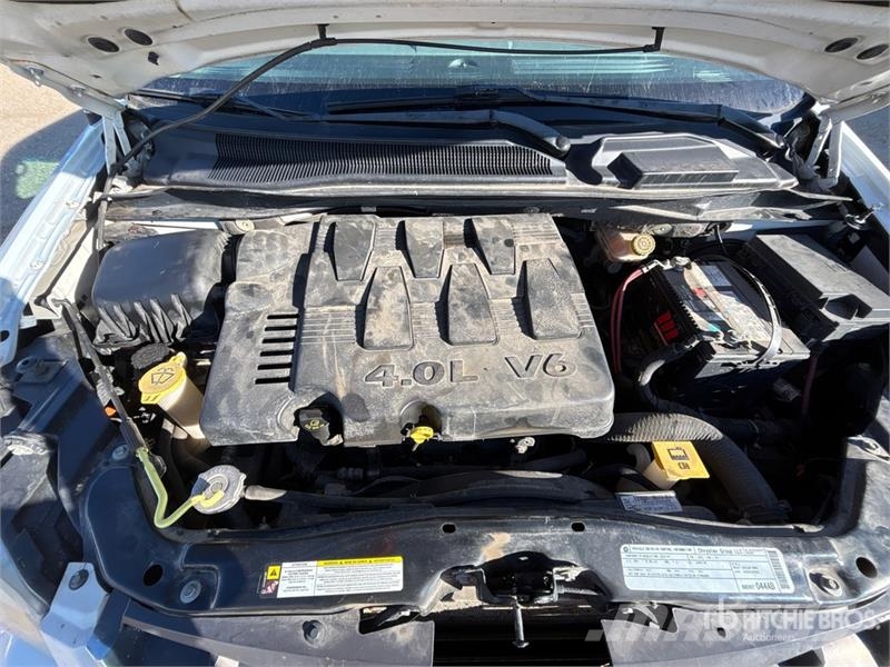 Chrysler Town & Country Touring Minivan Otomobiller