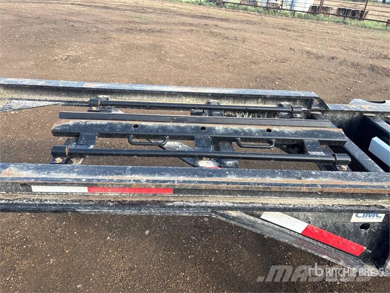 CIMC 40 ft Tri/A Extendable Container Trailer Containerhenger