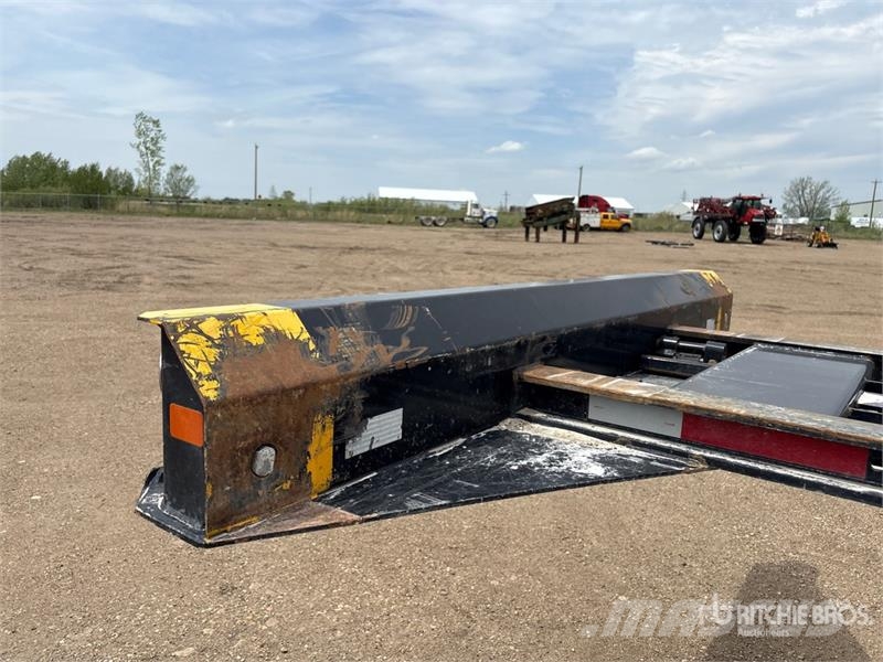 CIMC 40 ft Tri/A Extendable Container Trailer Containerhenger