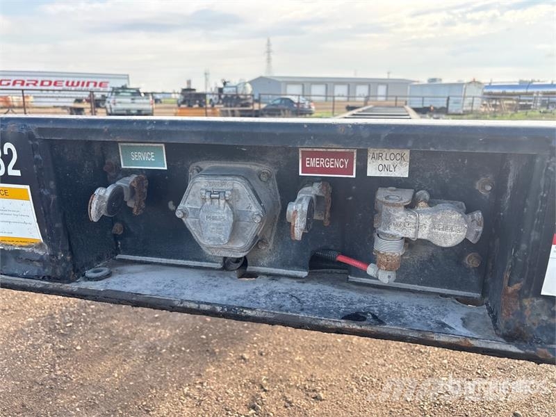 CIMC 40 ft Tri/A Extendable Container Trailer Containerhenger