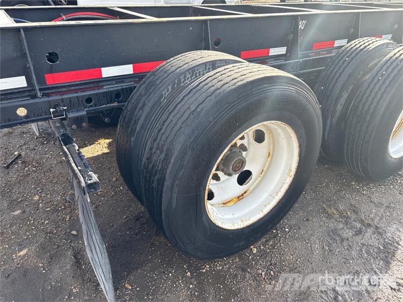 CIMC 40 ft Tri/A Extendable Container Trailer Containerhenger