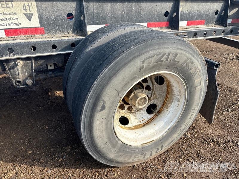 CIMC 40 ft Tri/A Extendable Container Trailer Containerhenger